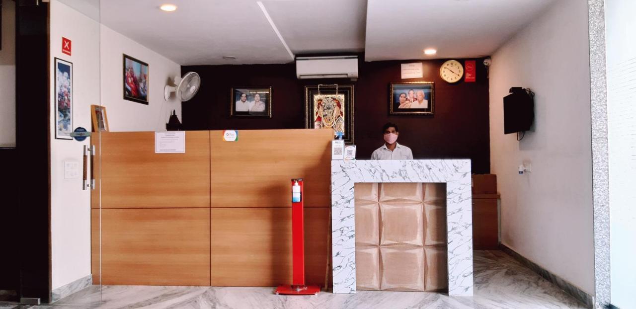 Hotel Sar Kamla Dham Skd Vrindavan Fully Vaccinated Staff Vrindāvan Exterior photo